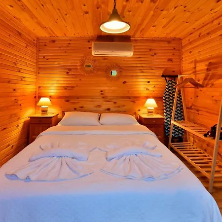 Chalet Tiny Smurf *