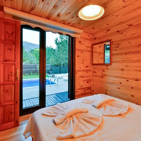 Tiny Smurf Chalet Fethiye